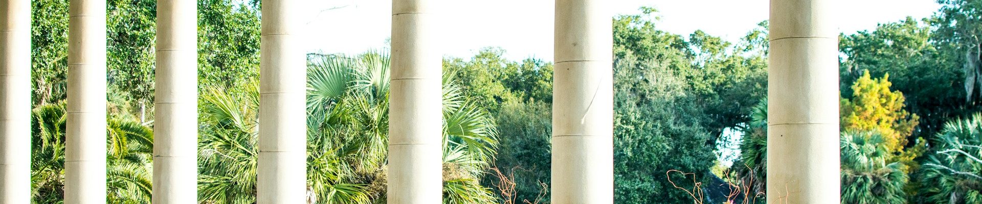 event-venue-park-columns